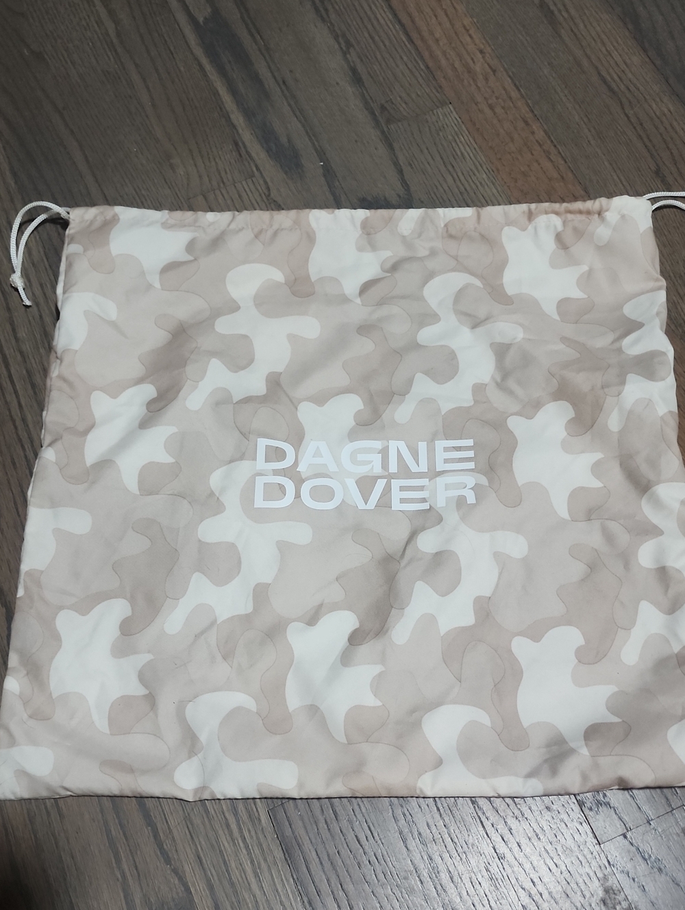Dagne Dover Micah Crossbody - Picture 8 of 8